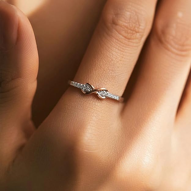 Anillo Infinito de Plata y Circonia